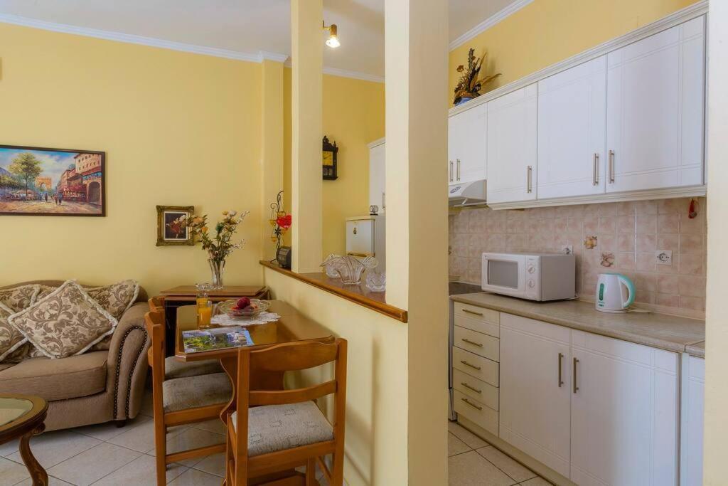 Ria'S Apartment In Corfu Town エクステリア 写真