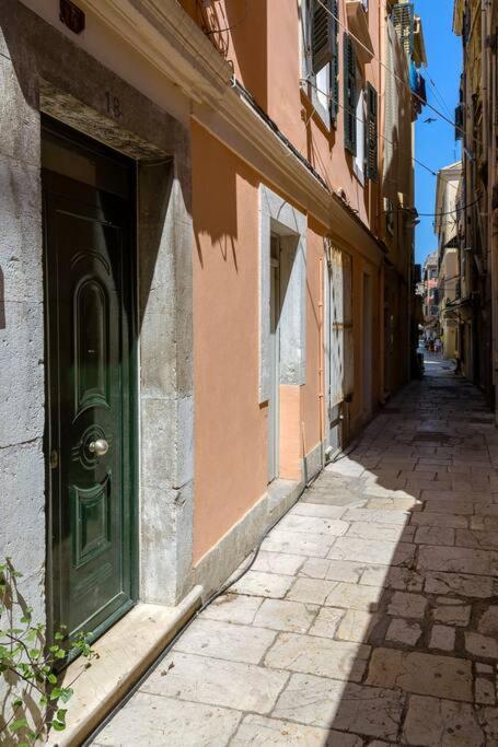Ria'S Apartment In Corfu Town エクステリア 写真
