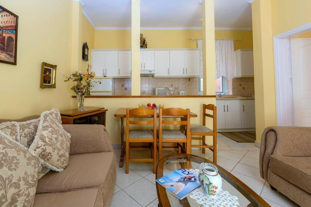 Ria'S Apartment In Corfu Town エクステリア 写真